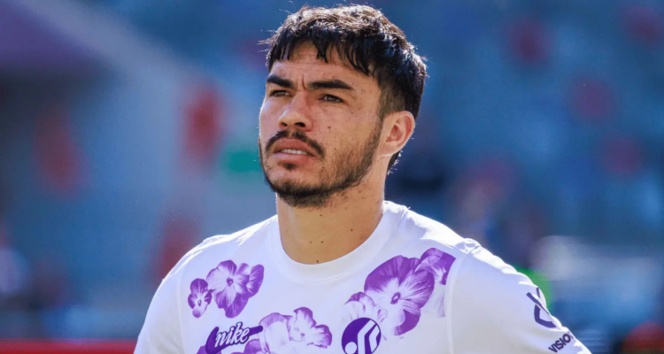 En Francia estallan tras la abrupta salida ’gratis’ de Gabriel Suazo desde Toulouse: “Da vergüenza”.