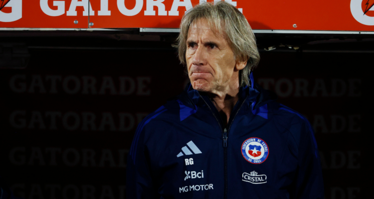 Ricardo Gareca defiende nómina y criticados citados a La Roja.