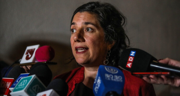 Gobierno y oficialismo matizan emplazamiento a Fiscalía por solicitud de “pinchazo” a presidente Boric