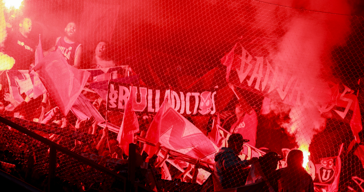 hinchada de La U en Copa Libertadores