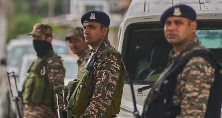 India acusa a Pakistán de violar el acuerdo de alto al fuego