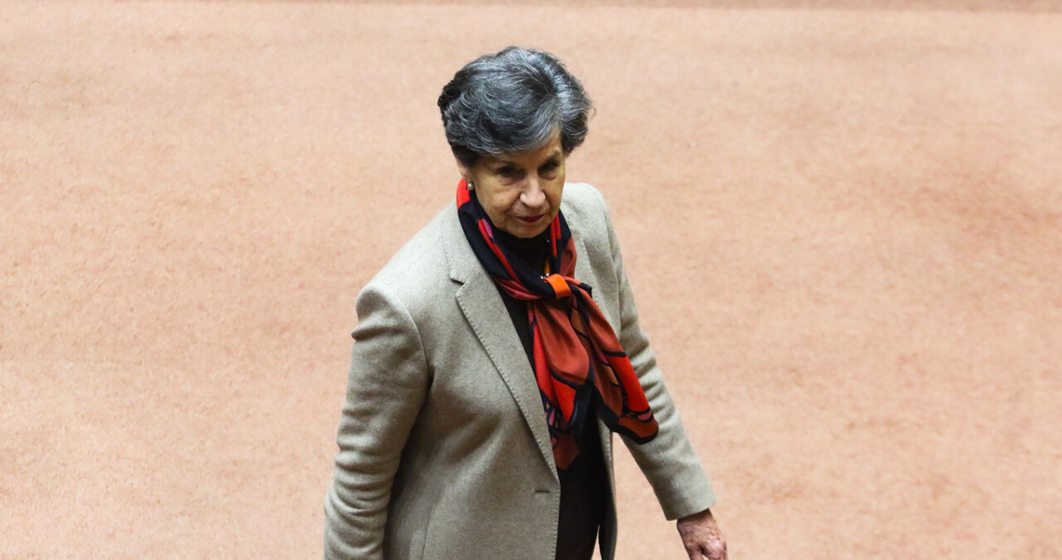 Exsenadora Isabel Allende declara como imputada ante Fiscalía por fallida compra de casa de su padre