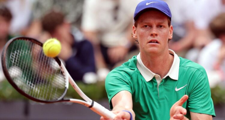 Jannik Sinner avanza a octavos tras destrozar a Lehecka en tercera ronda de Roland Garros