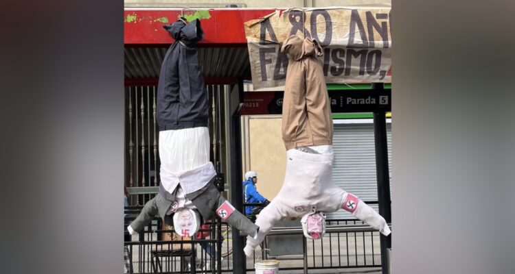 JJCC por polémica de muñecos nazis de Kast y Kaiser