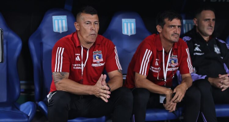 Jorge Almirón evitó hablar de su continuidad en Colo Colo tras nueva abultada caída en Libertadores