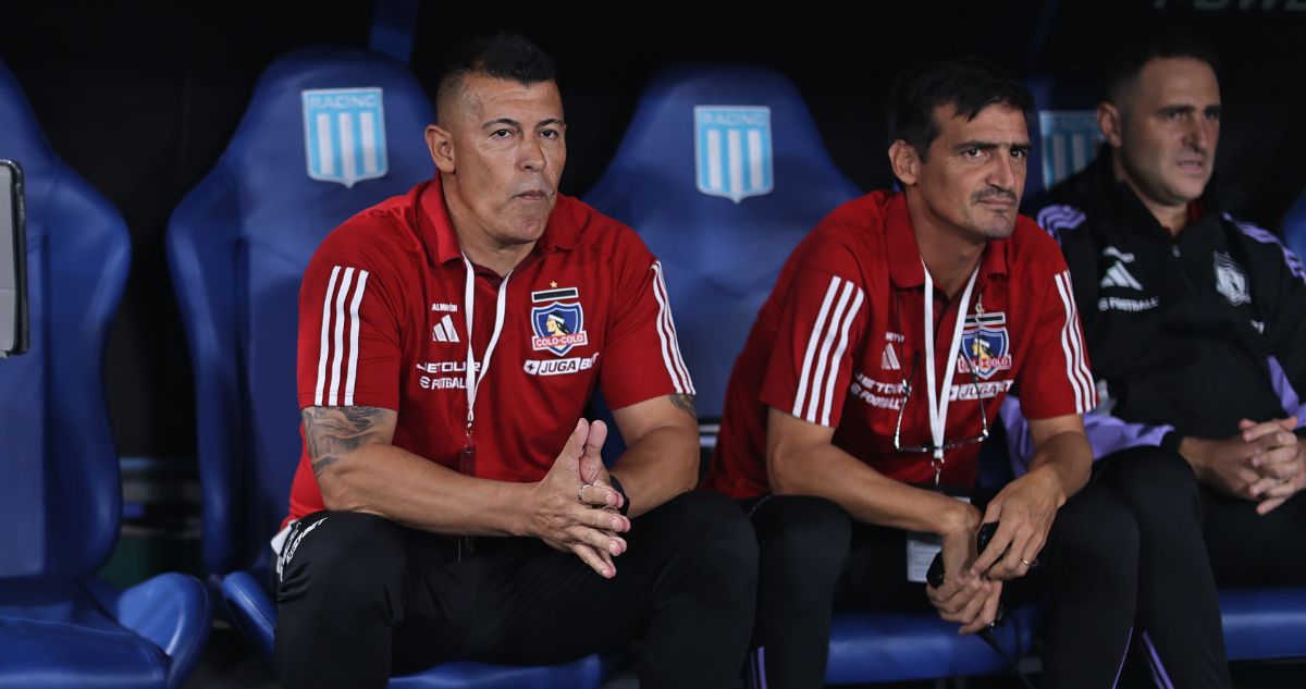 Jorge Almirón evitó hablar de su continuidad en Colo Colo tras nueva abultada caída en Libertadores