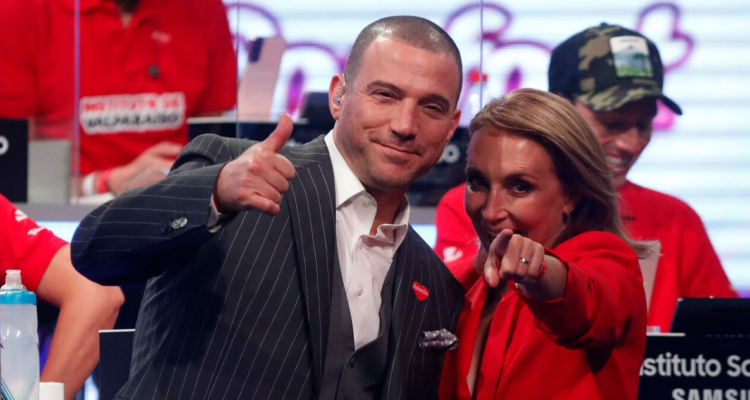Julián Elfenbein junto a Karen Doggenweiler en referencia a proyecto congelado