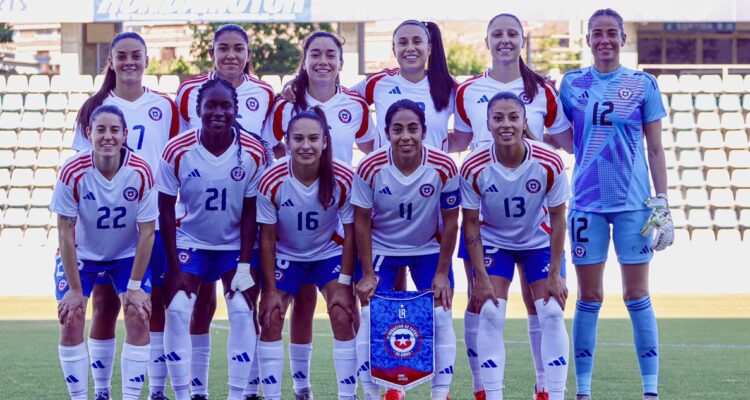 La Roja femenina goleó en Cataluña.