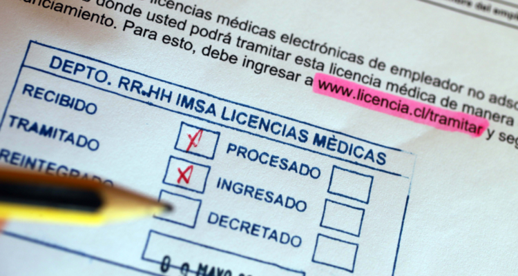 Las diferencias entre el otorgamiento de licencias médicas para empleados públicos y privados
