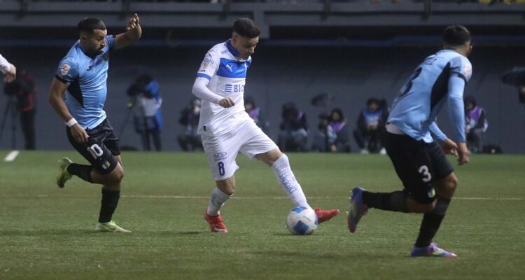 O’Higgins derrotó a Católica por la Liga de Primera.