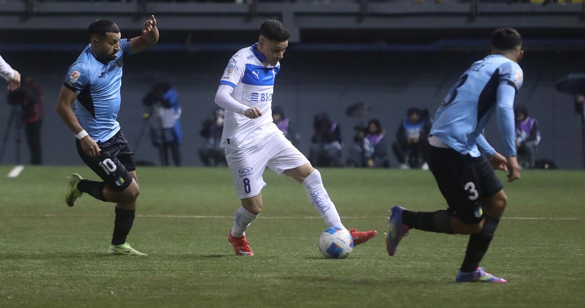 O’Higgins derrotó a Católica por la Liga de Primera.