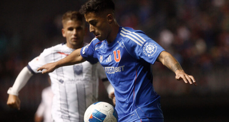 Lucas Assadi jugando para La U