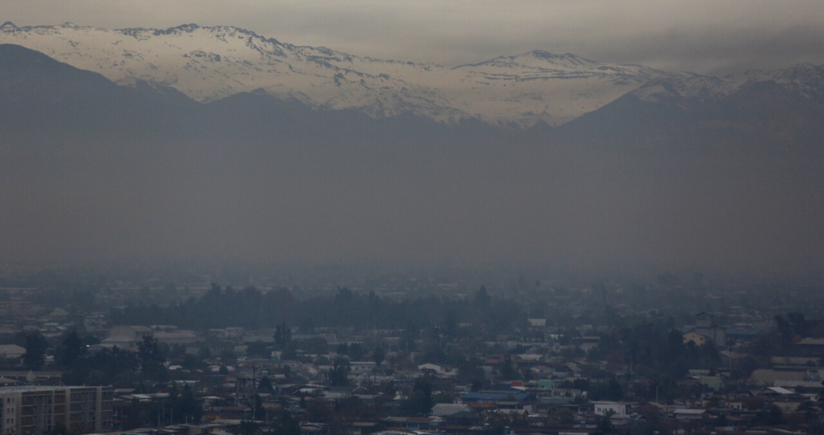 Mala calidad del aire en cuenca de Santiago obliga a declarar Alerta Ambiental para este jueves en RM
