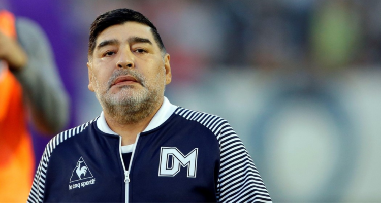Contradicciones de testigos permiten hallar estudios médicos de Maradona que no se conocían.
