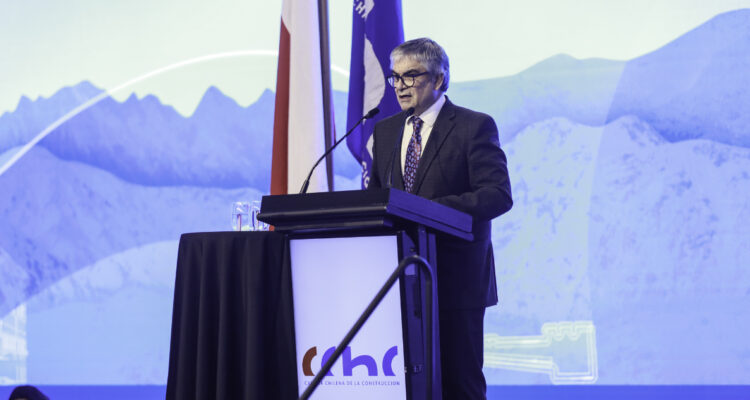 Amazon y otras tres: Gobierno destaca megainversiones anunciadas en Chile tras anuncio de fast track