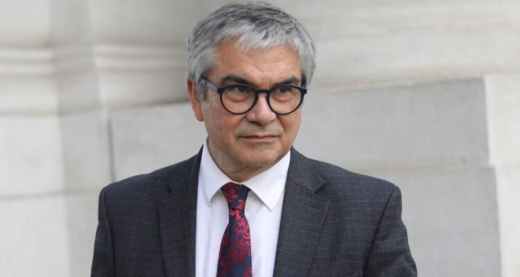 Marcel calcula que exceso de licencias médicas solo en el gobierno central llega a US$300 millones
