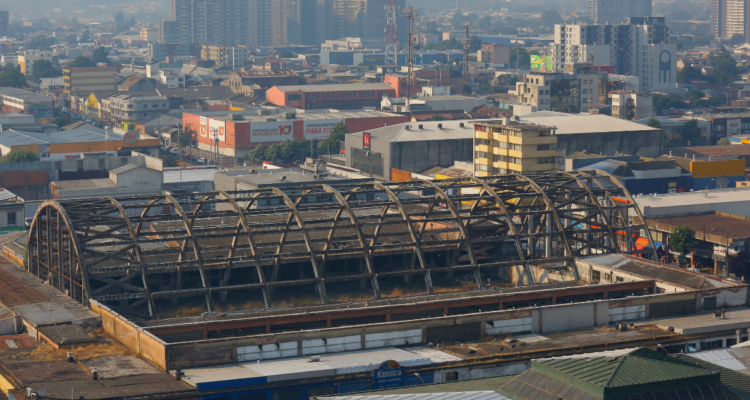 Imagen de la nave central del Mercado de Concepción
