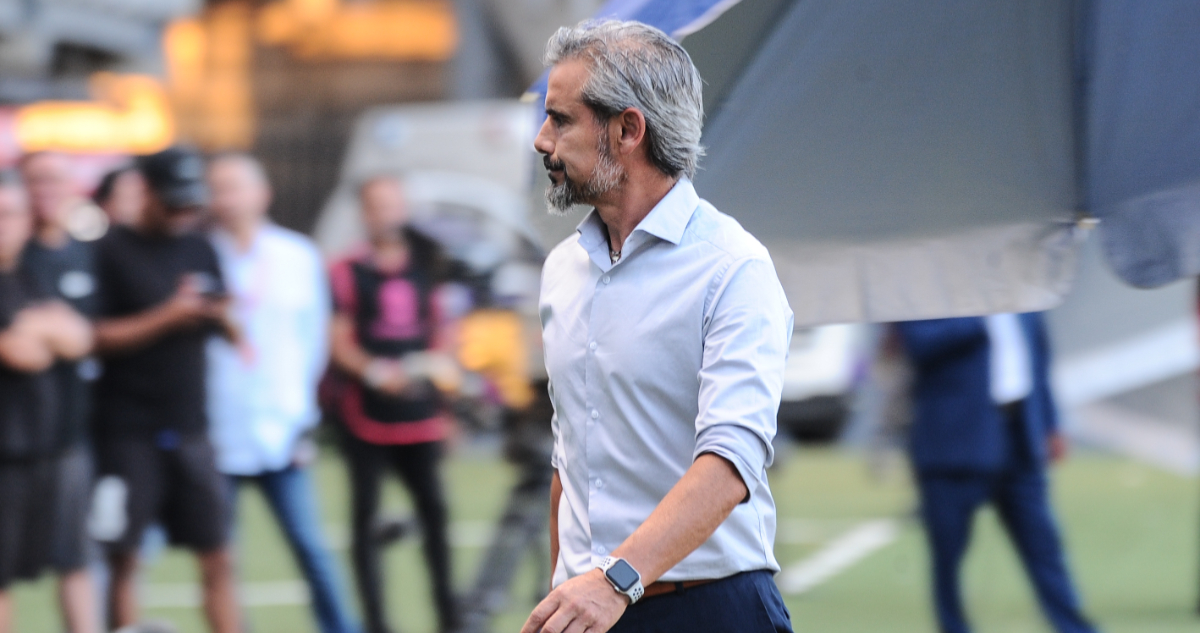 Miguel Ramírez dirigiendo a Iquique en el Campeonato Nacional