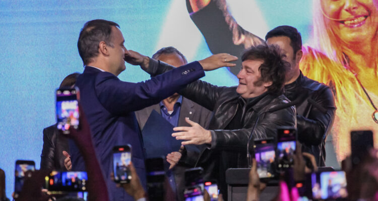 Partido de Milei logra contundente triunfo en los comicios legislativos de Buenos Aires