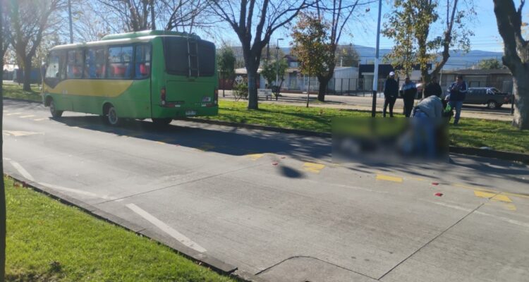Mujer muere atropellada por micro en Coronel