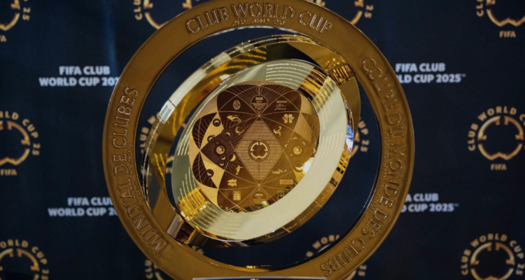 FIFA permitirá a equipos del Mundial de Clubes contratar jugadores incluso durante el torneo