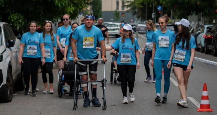 Paciente parapléjico vuelve a caminar