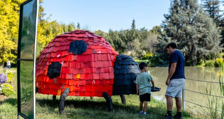 Parque del Recuerdo invita a un panorama familiar y gratuito con figuras de material reciclado