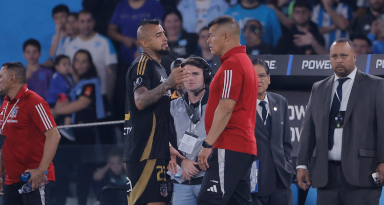 Patricio Yáñez revela la “falta de respeto” del plantel de Colo Colo a Almirón.