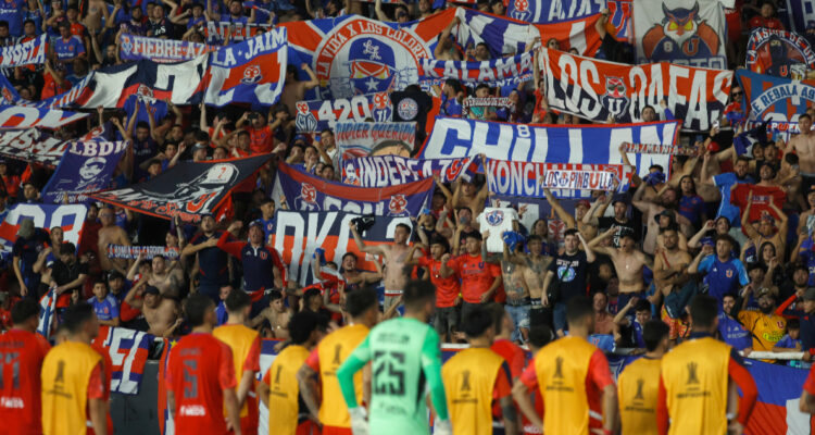 plantel de La U en el duelo ante Botafogo por Libertadores