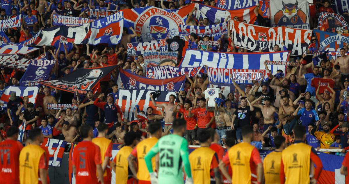 plantel de La U en el duelo ante Botafogo por Libertadores