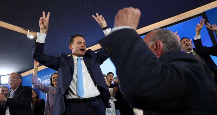 Líderes de derecha celebran resultado de elecciones en Portugal