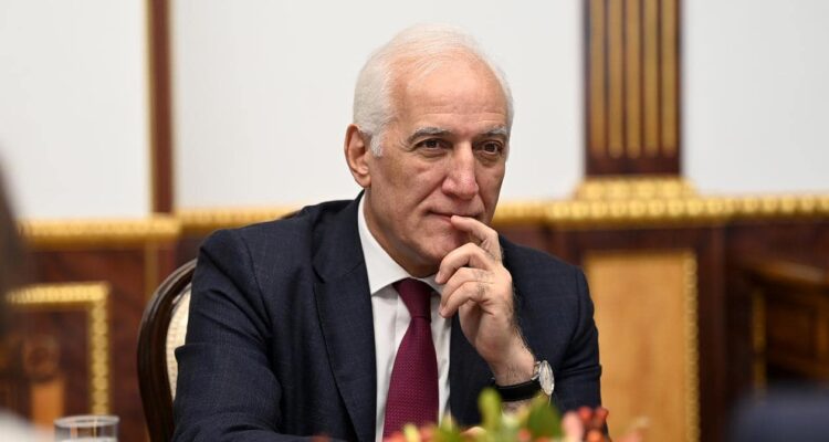El presidente de Armenia, Vahagn Khachaturyan