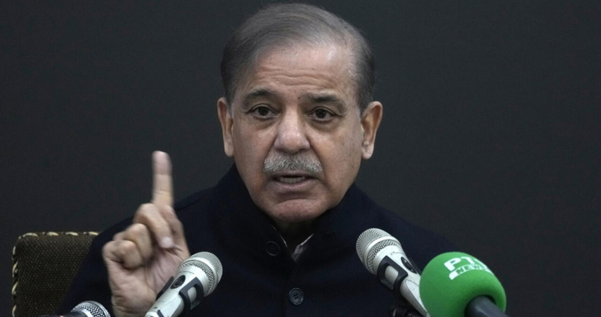 Primer ministro de Pakistán proclama victoria y acusa a India de guerra injustificada
