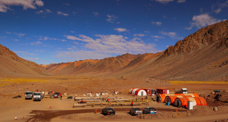 Nuevamente una minera canadiense informa megainversión en cobre en Argentina