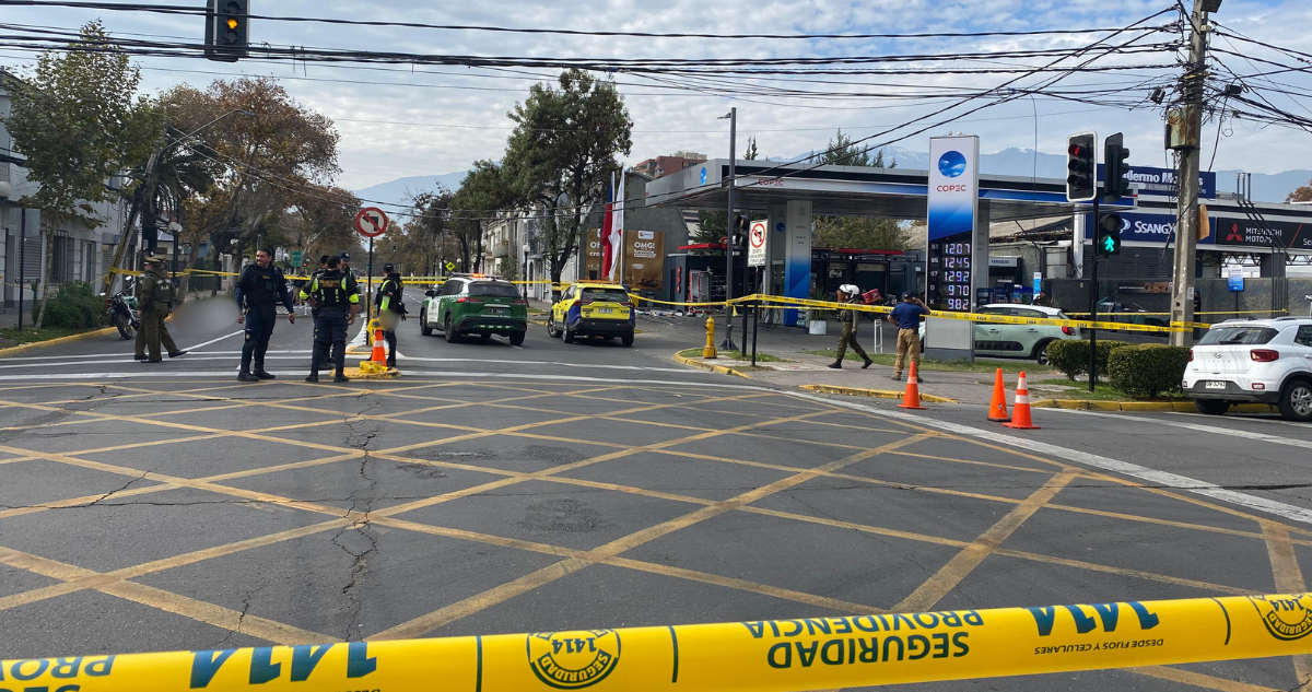 Muere la segunda trabajadora atropellada en servicentro en Providencia: conductor está detenido