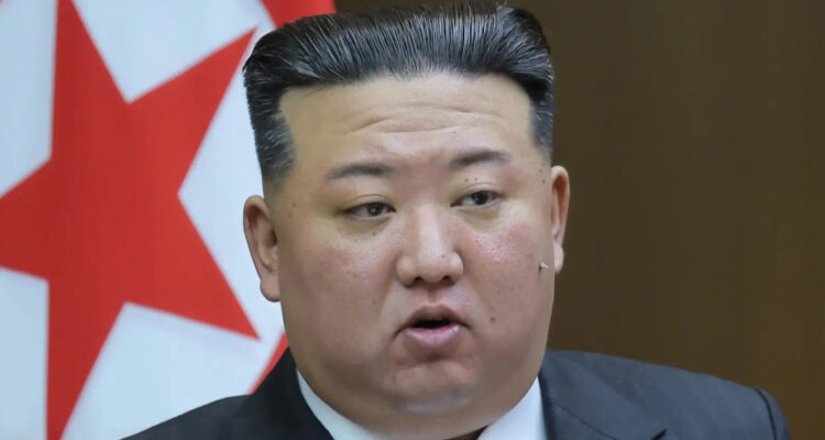 Régimen de Kim Jong-un minimiza daños a buque de guerra accidentado, pero no perdonará a responsables