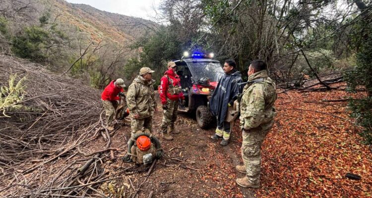 Confirman hallazgo de los restos de avioneta accidentada en Curacaví
