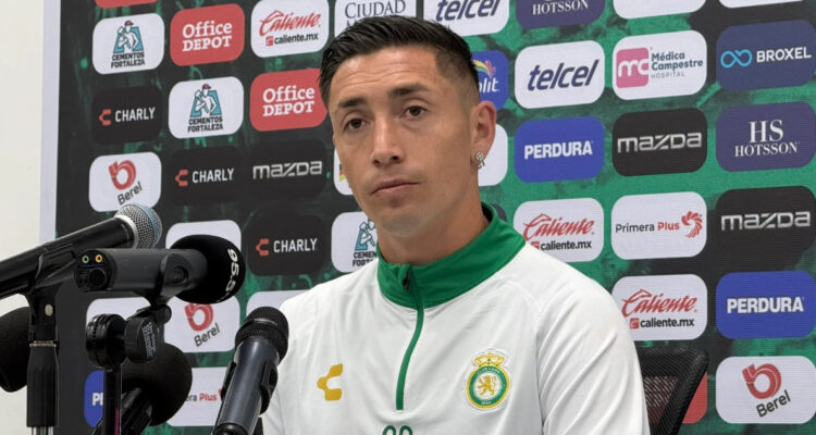 Rodrigo Echeverría en conferencia del Club León