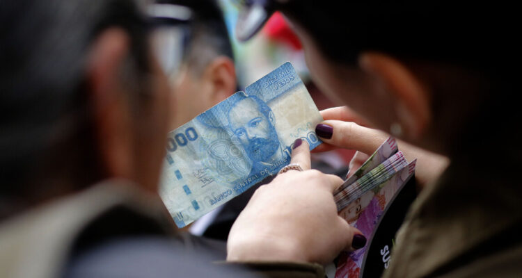 Salario mínimo alcanzaría los $539 mil en 2026: Cámara aprueba proyecto y pasa al Senado