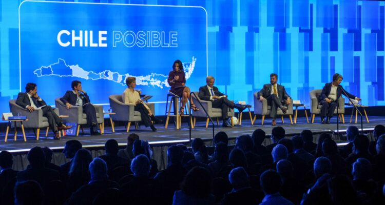 CChC expone 60 propuestas a candidatos presidenciales: busca promover inversión y acceso a viviendas