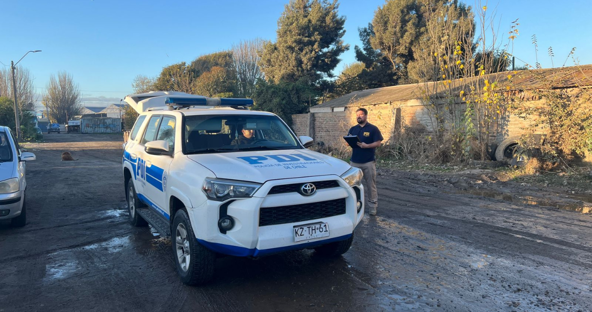 PDI busca a dos hombres que rociaron con acelerante y prendieron fuego a su amigo en Valparaíso