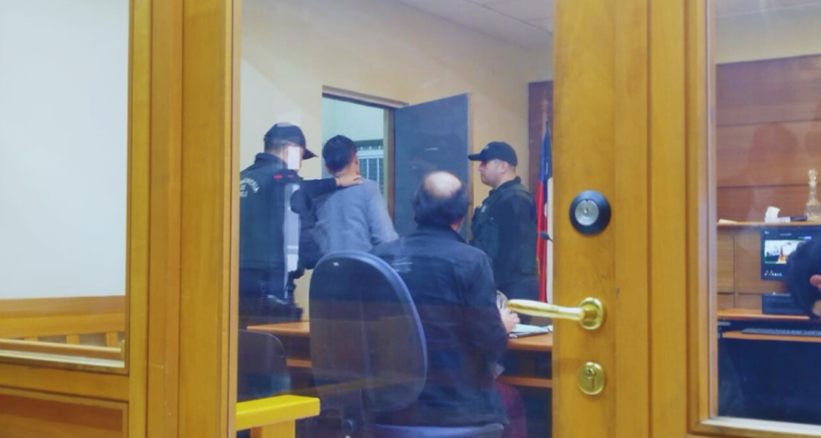 Dictan prisión preventiva para presunto autor del incendio de Barrio Puerto de Valparaíso