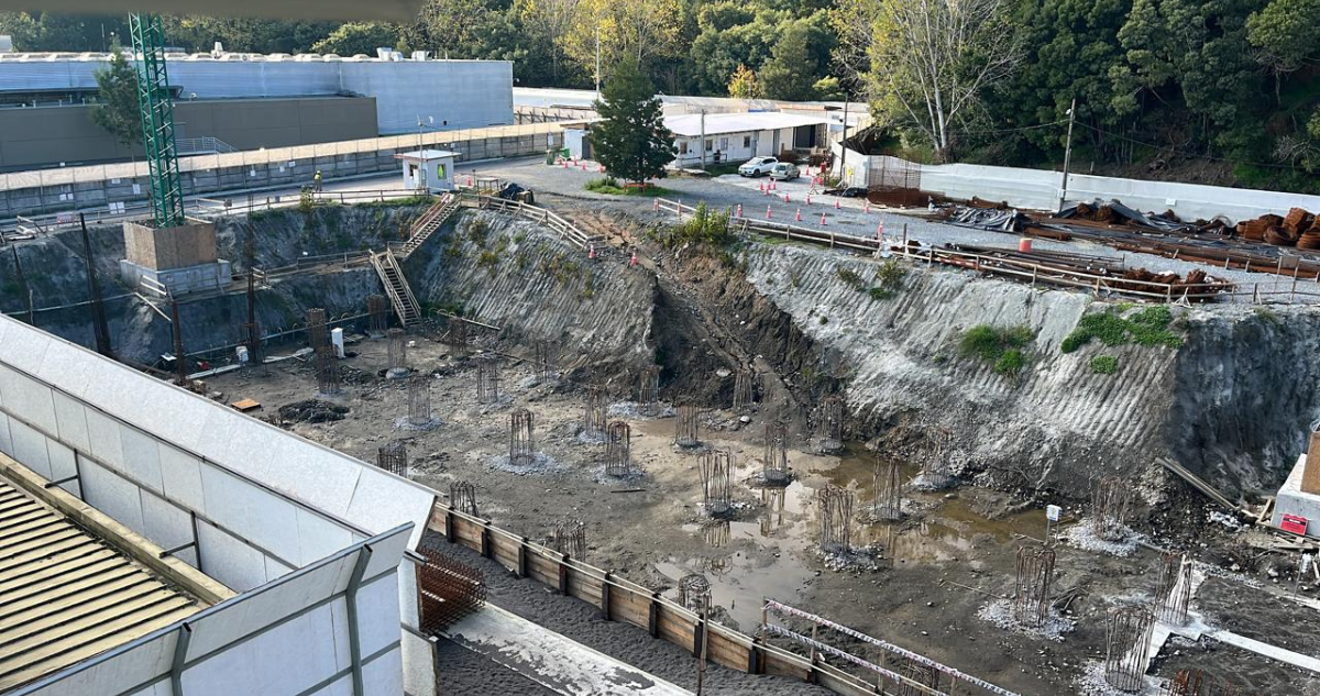 Ordenan paralizar construcción del Juzgado de Familia de Concepción por problemas en el terreno
