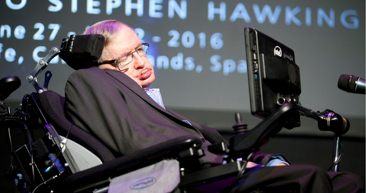 Stephen Hawiking, cientifico británico y conocido paciente de ELA en referencia a nuevo tratamiento experimental para la enfermedad