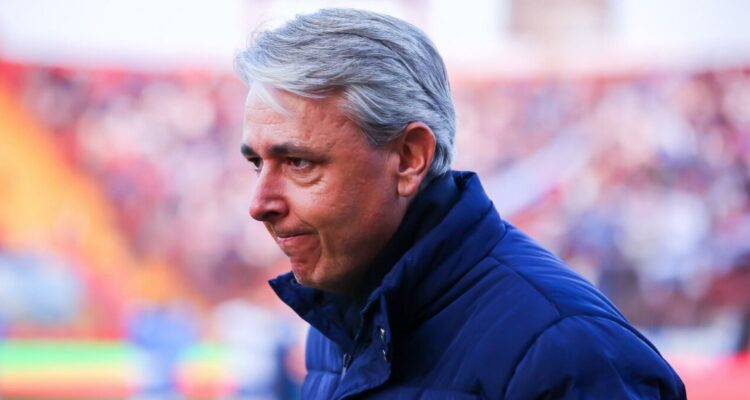 Tiago Nunes Católica