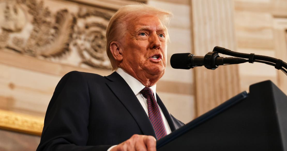 Trump ofrece vuelos gratuitos a migrantes para que salgan de nuestro país