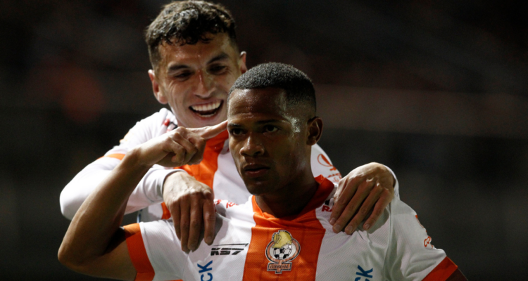 Cobresal venció en un reñido partido a Unión Española y es el nuevo líder de La Liga de Primera.