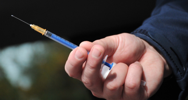 Minsal refuerza vacunación contra el sarampión: quiénes pueden acceder a una dosis y dónde acudir