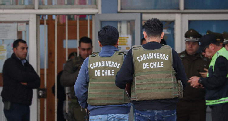 Familiares de víctimas apuntan a supuesta “venganza” tras balacera en colegio de San Pedro de la Paz