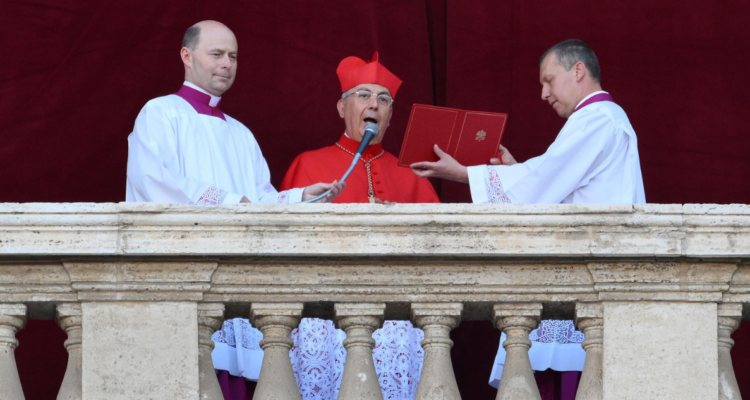 VIDEO | Así fue el momento donde fue anunciado León XIV, el nuevo líder de la Iglesia Católica